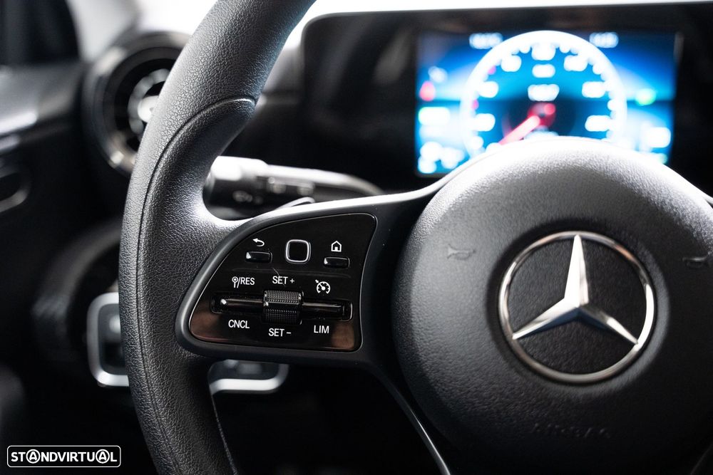 Mercedes-Benz A 250 Limousine e Progressive - 11