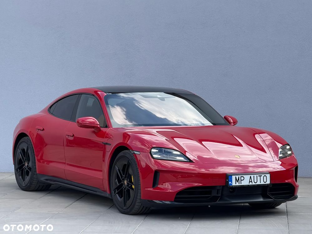 Porsche Taycan - 3