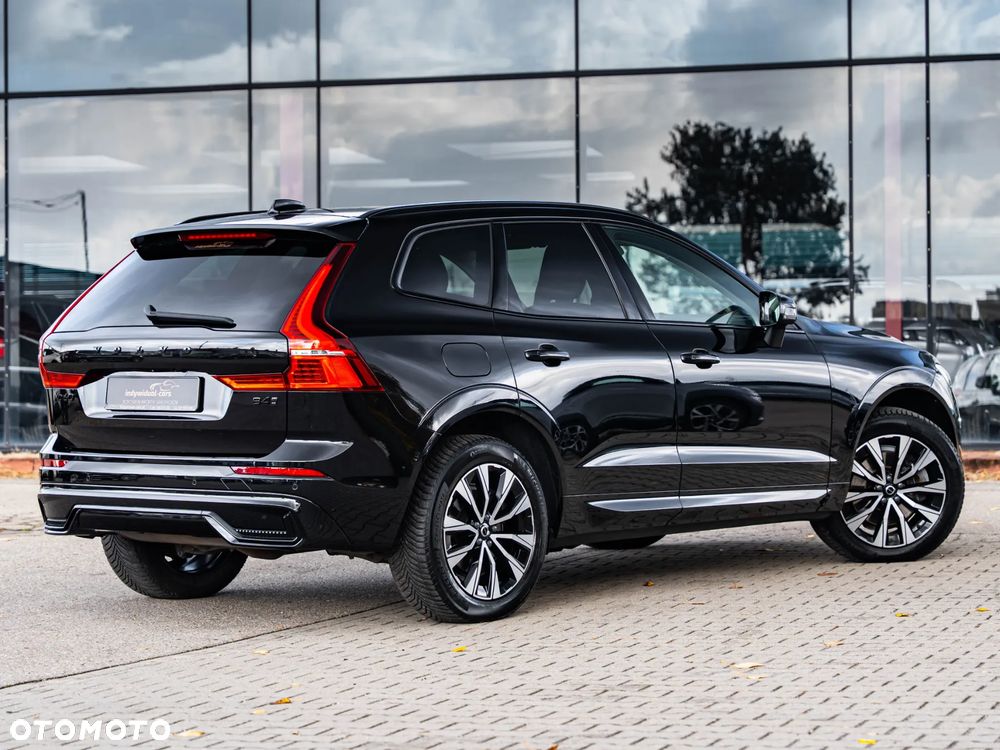 Volvo XC 60 B4 D AWD Plus Dark - 13