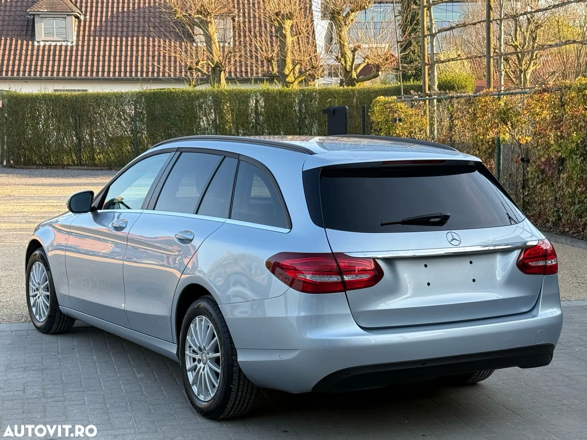 Mercedes-Benz C 180 (BlueTEC) d T Exclusive - 3