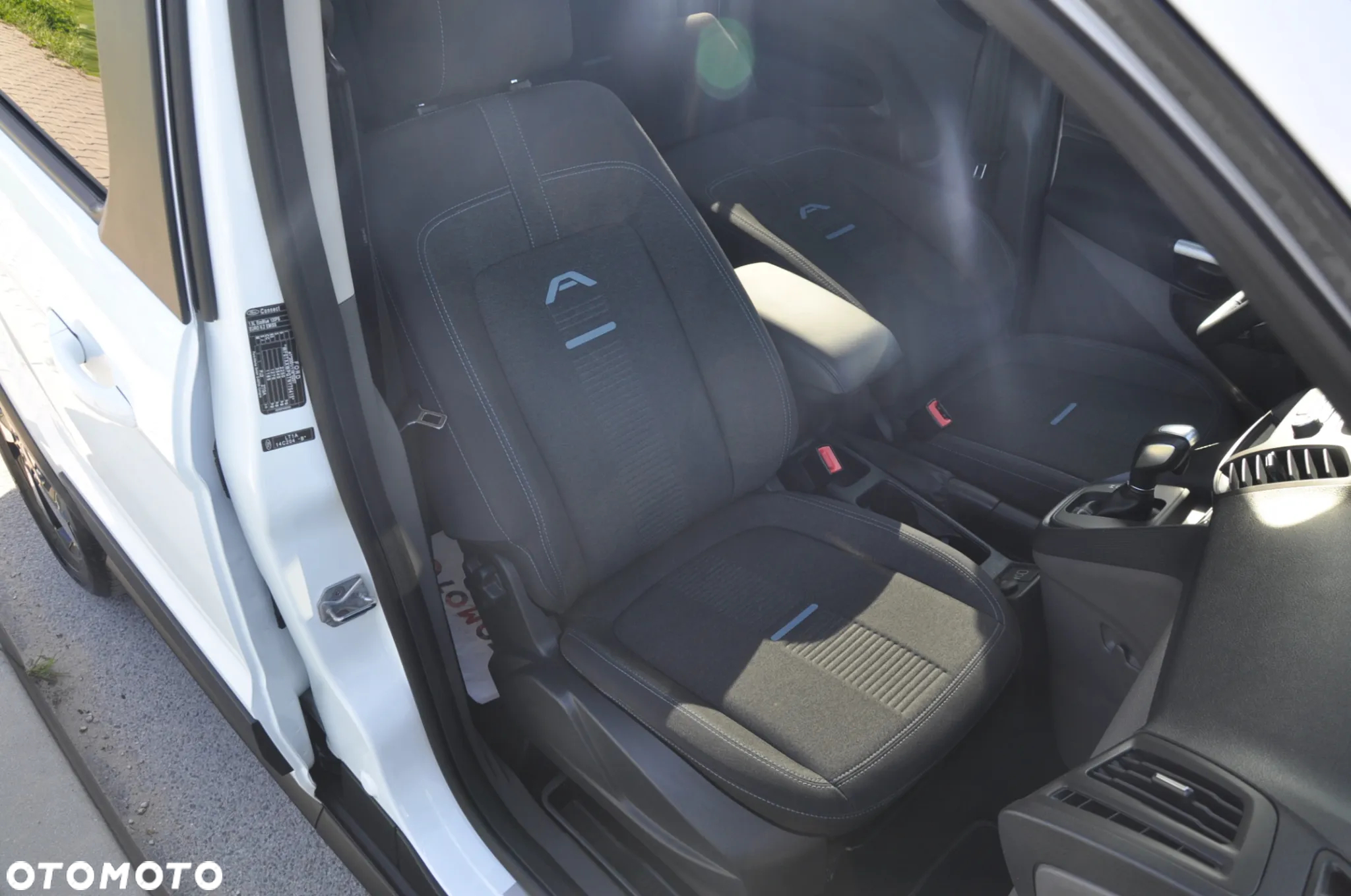 Ford Tourneo Connect 1.5 EcoBlue Active PowerShift - 35