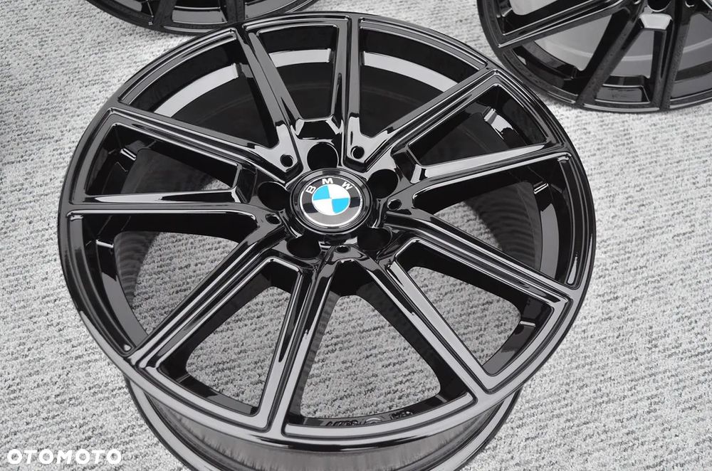 Felgi 8x18 5x112 BMW G20 G22 X3 G01 G02 G42 X2 F39 U10 G30 G60 G70 G11 - 2