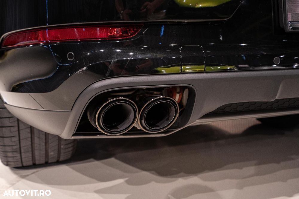 Porsche Cayenne Turbo E-Hybrid - 17