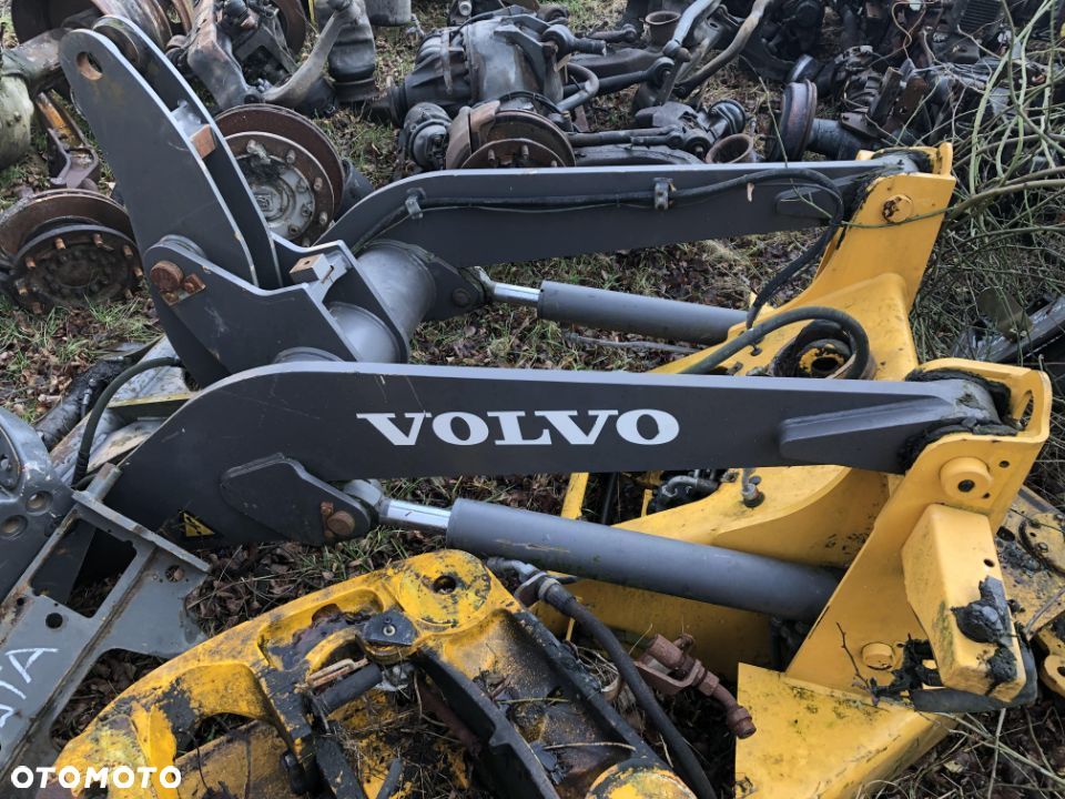 VOLVO L35 Siłownik Do Podnoszenia Ramienia Ładowarki Ramię - 2