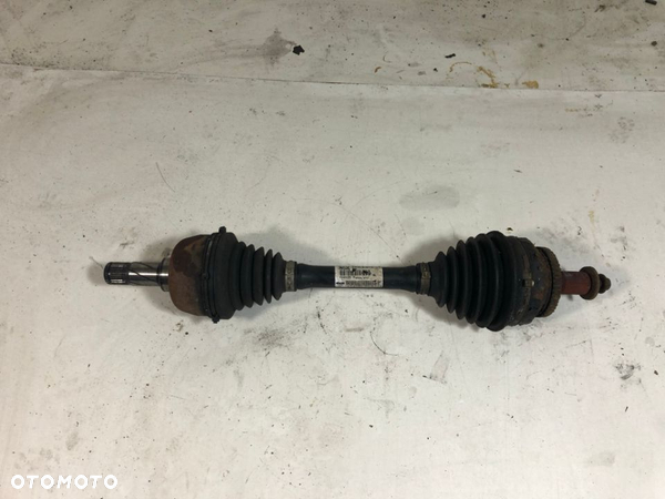 VOLVO S60 V70 XC70 2.4T 2.5T PÓŁOŚ PRAWA LEWA 8689214