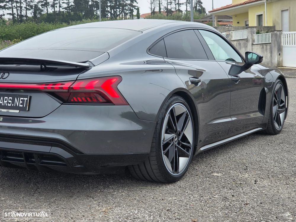 Audi e-tron GT quattro - 22