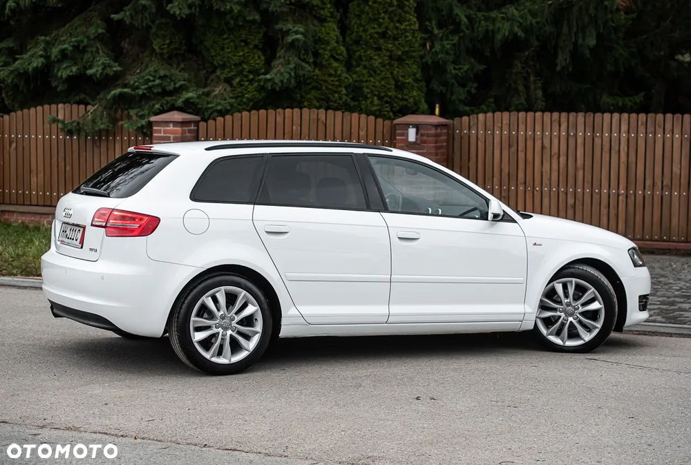 Audi A3 Sportback 1.4 TFSI S line Sportpaket - 13