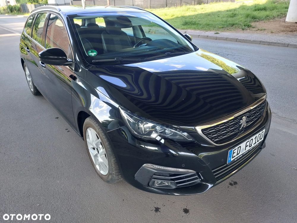 Peugeot 308 BlueHDi 130 EAT8 Black Edition - 1