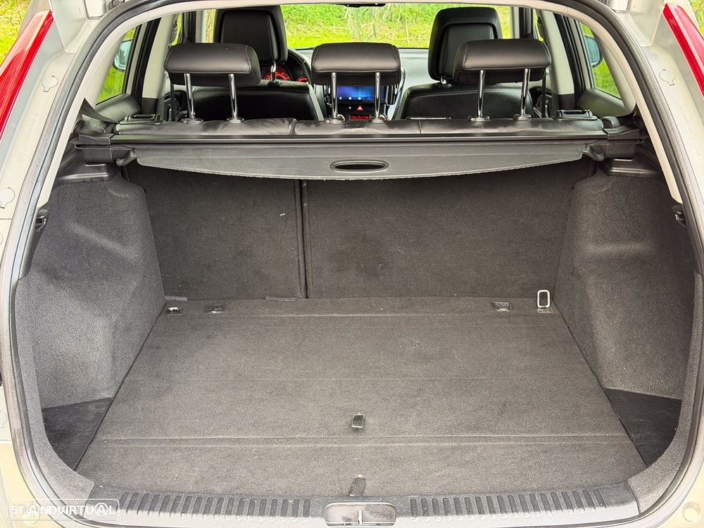 Kia Ceed SW 1.6 CRDi EX ISG - 29