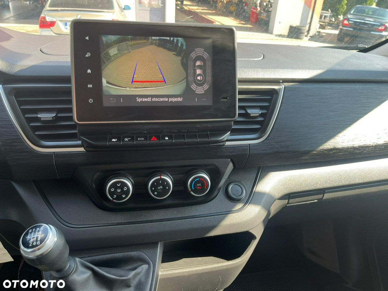 Renault Trafic - 13