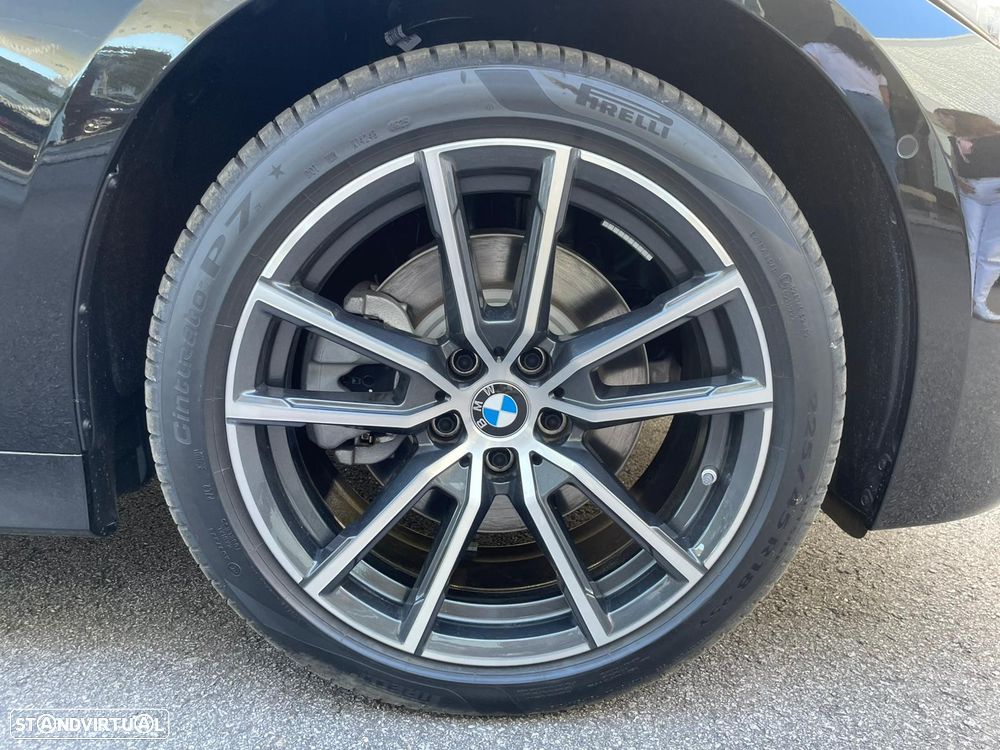 BMW 330 e Auto - 4