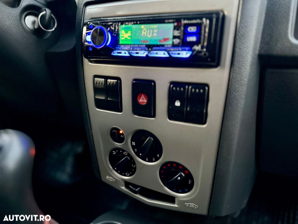 Dacia Logan Van - 11