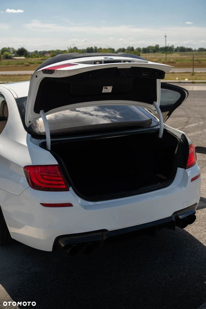 BMW Seria 5 535i xDrive Sport-Aut - 29