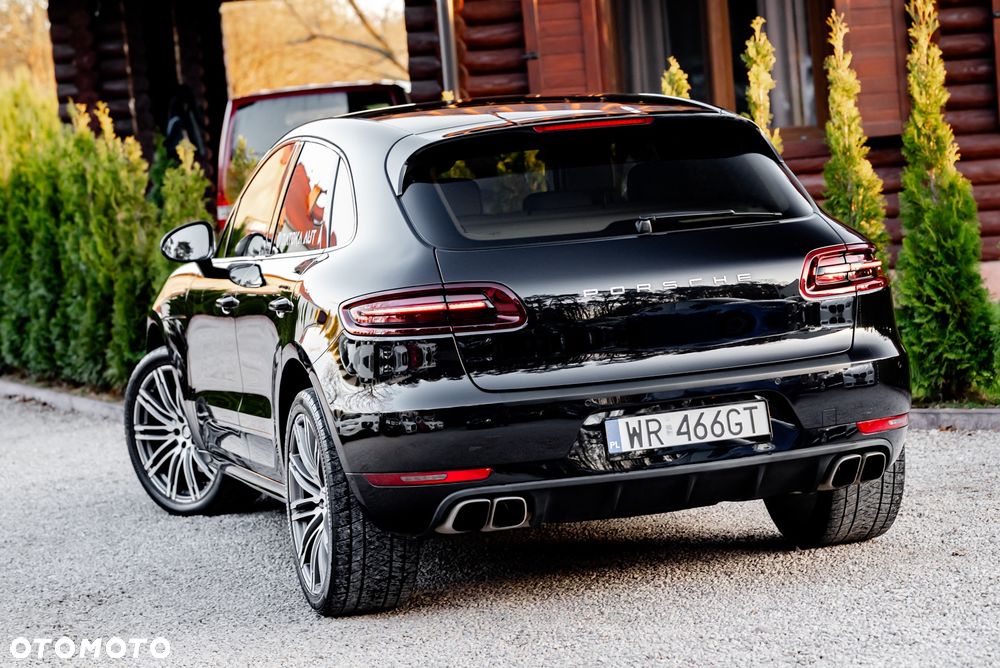 Porsche Macan Turbo - 8