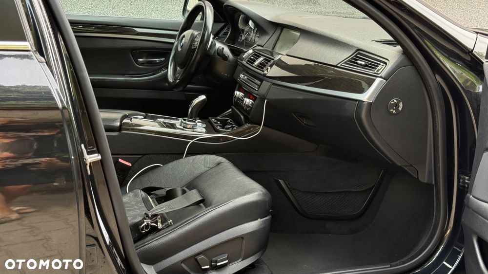 BMW Seria 5 530d - 14