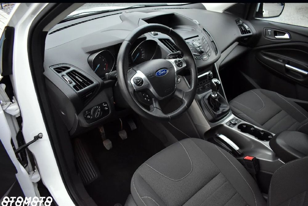 Ford Kuga 1.5 EcoBoost FWD Titanium ASS - 24