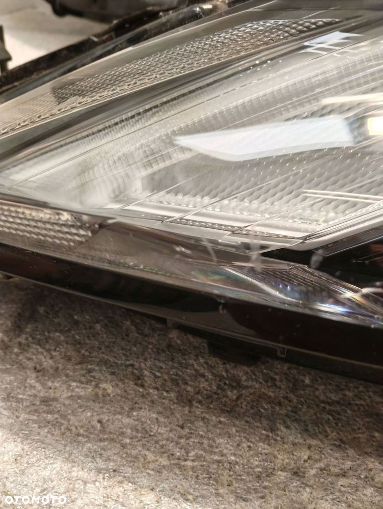 nissan x-trail t33 full led komplet lamp przednich - 3