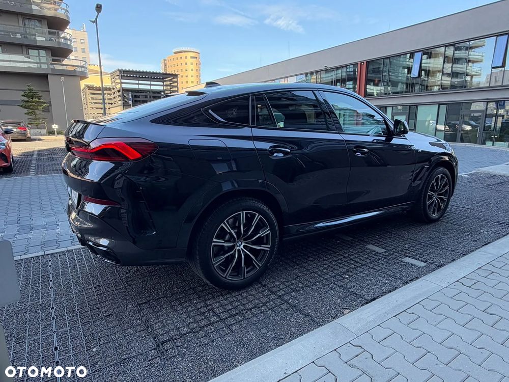 BMW X6 xDrive30d mHEV - 25