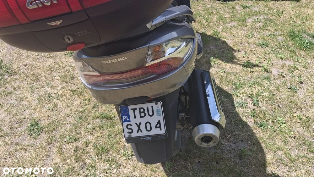 Suzuki Burgman - 8