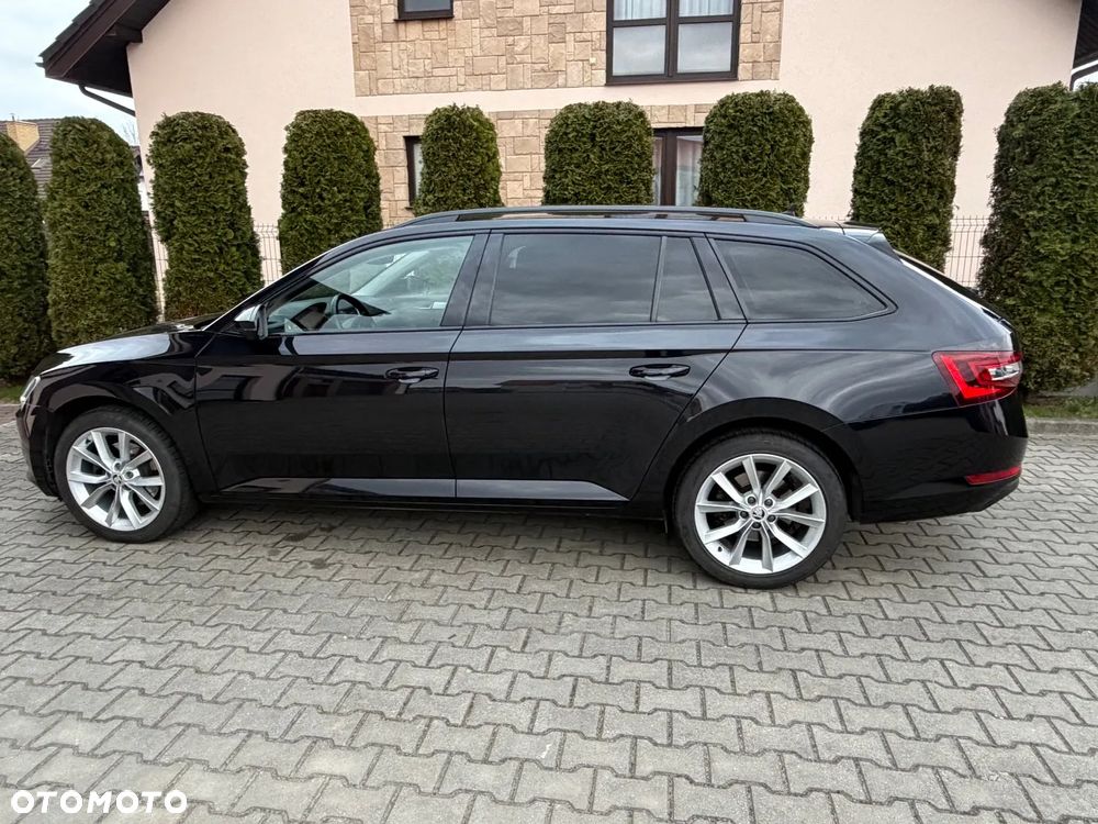 Skoda Superb 2.0 TDI L&K DSG - 8