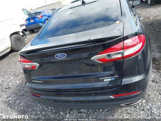 Ford Fusion 2.0 EcoBoost Titanium - 17