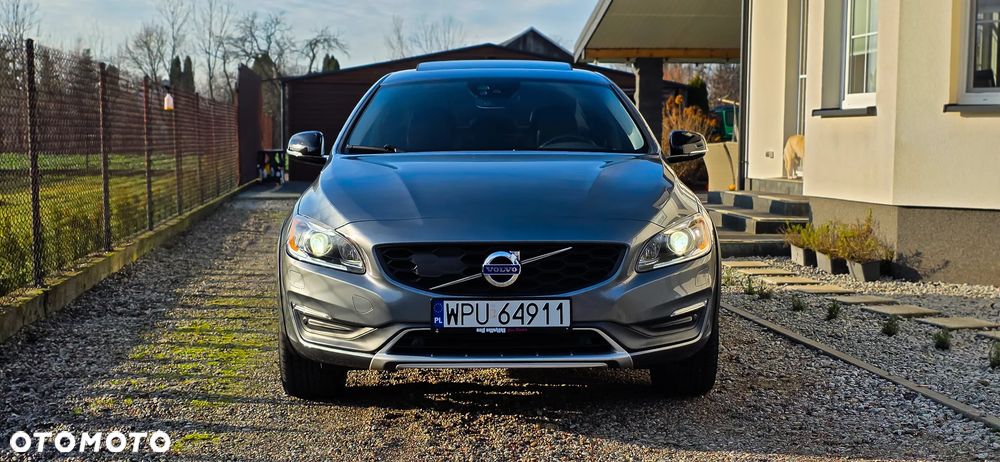 Volvo S60 T5 AWD Summum - 1