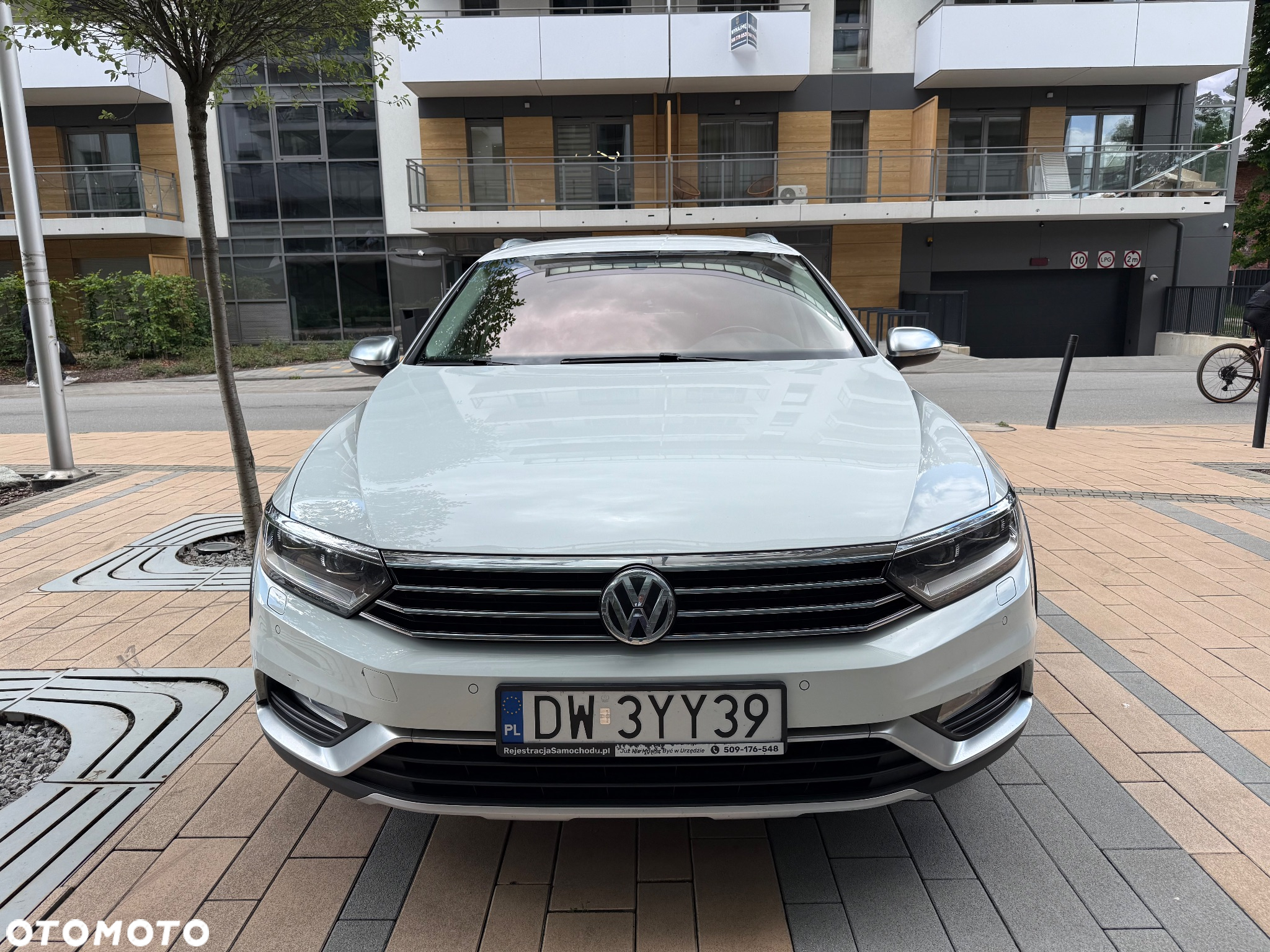 Volkswagen Passat - 2