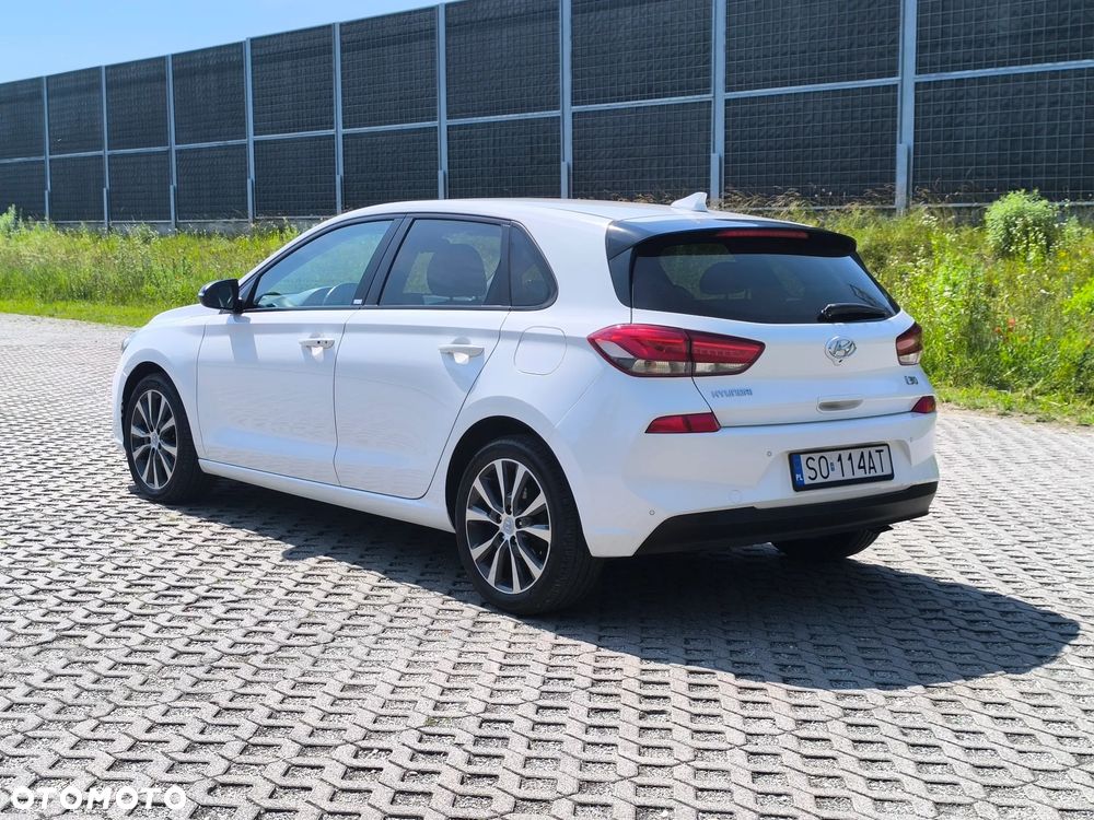 Hyundai i30 1.4 T-GDI Style - 10