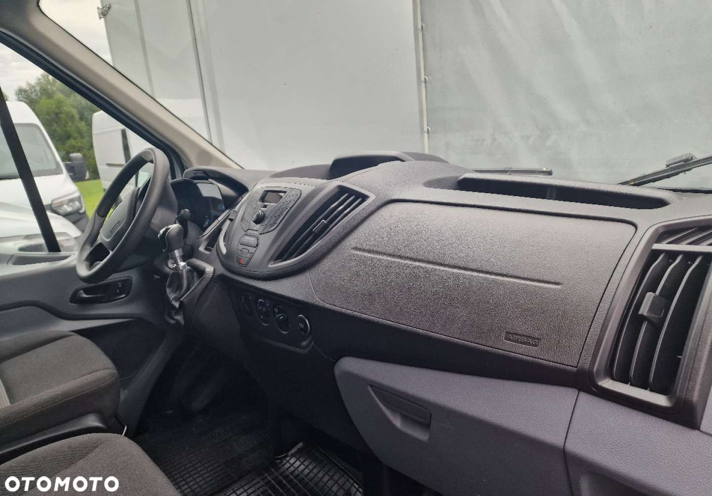 Ford Transit - 17