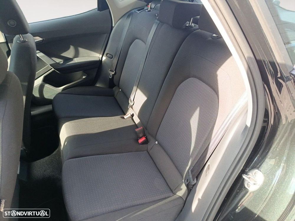 SEAT Arona - 13