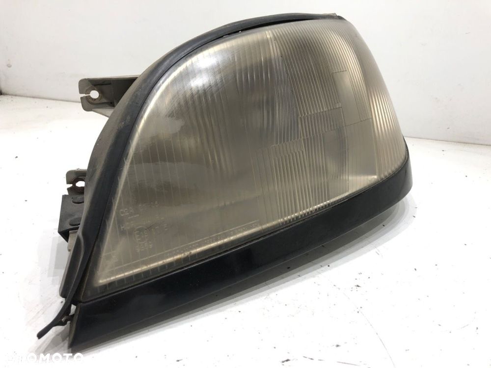 REFLEKTOR LEWY PRZÓD  SSANGYONG CHAIRMAN (HT_) 1997 - 2022 3.2 165 kW [225 KM] benzyna 2011 - 2022 - 2