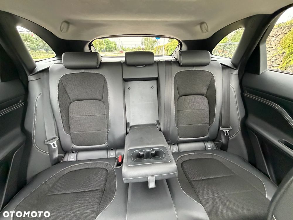 Jaguar F-Pace 2.0 i4D AWD R-Sport - 31