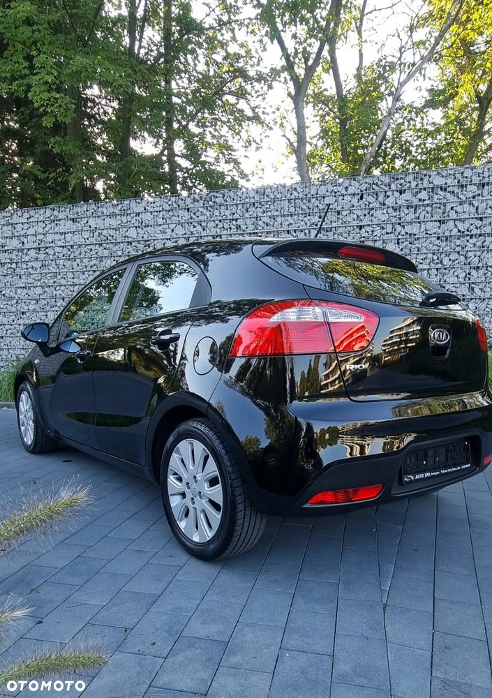 Kia Rio 1.4 Dream Team Edition - 2