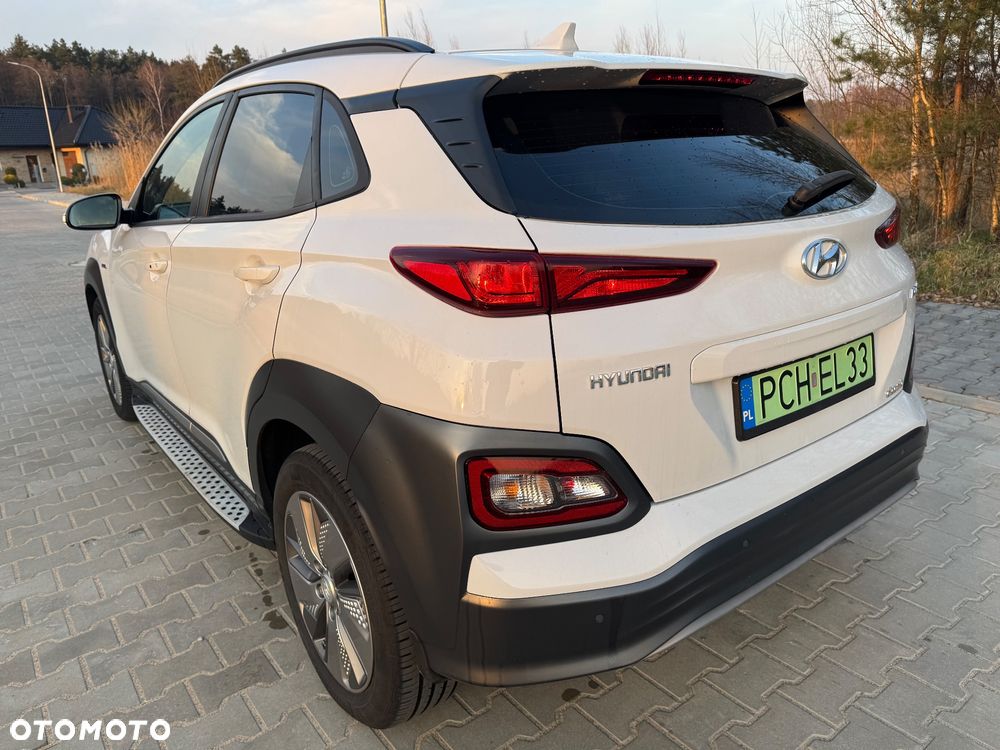 Hyundai Kona 64kWh Style - 10
