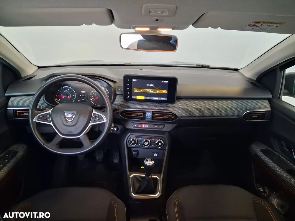 Dacia Sandero Stepway TCe 90 MT6 Comfort - 3