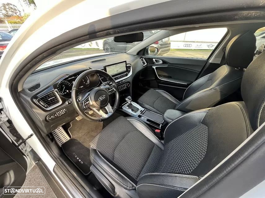 Kia XCeed 1.6 GDi PHEV Drive - 26