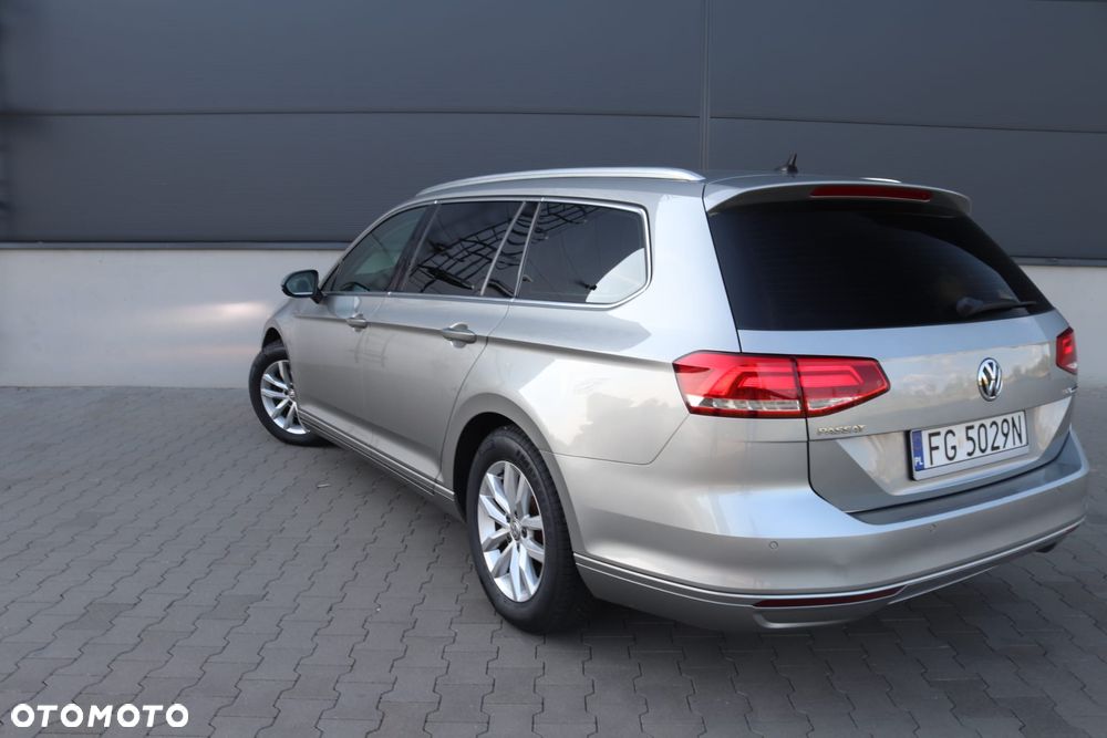 Volkswagen Passat 1.6 TDI BMT Comfortline - 20