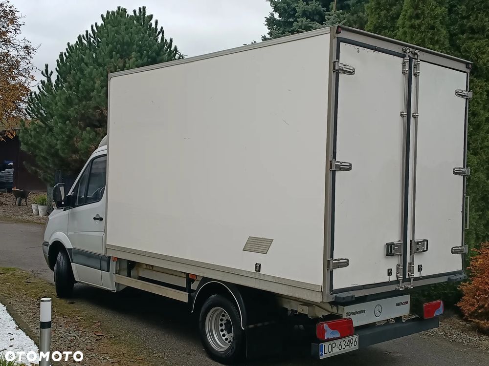 Mercedes-Benz Sprinter - 12