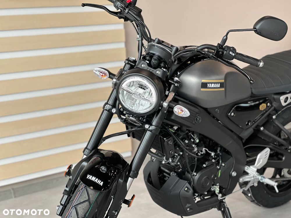 Yamaha XSR - 3