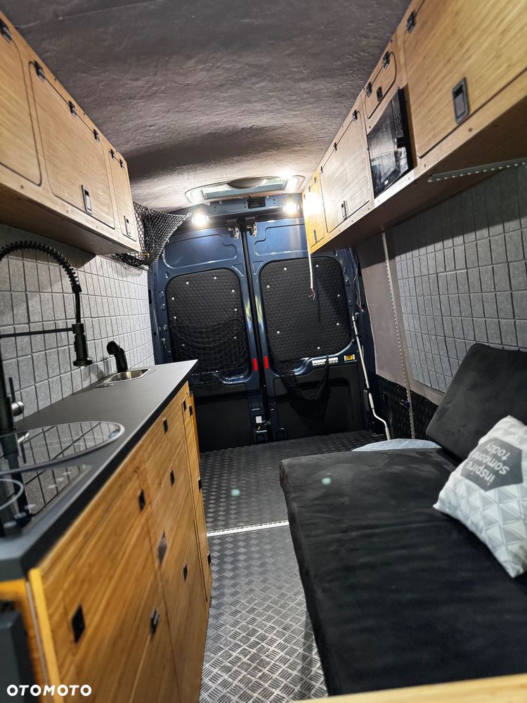 Ford Transit - 25
