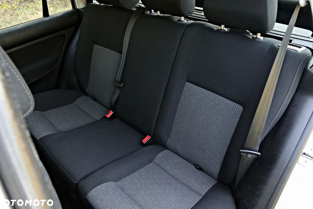 Volkswagen Golf 1.9 TDI Comfortline - 7