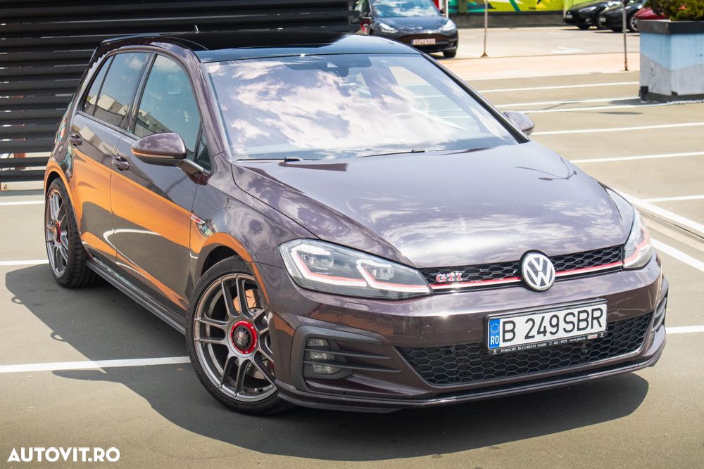 Volkswagen Golf GTI (BlueMotion Technology) DSG Performance - 19
