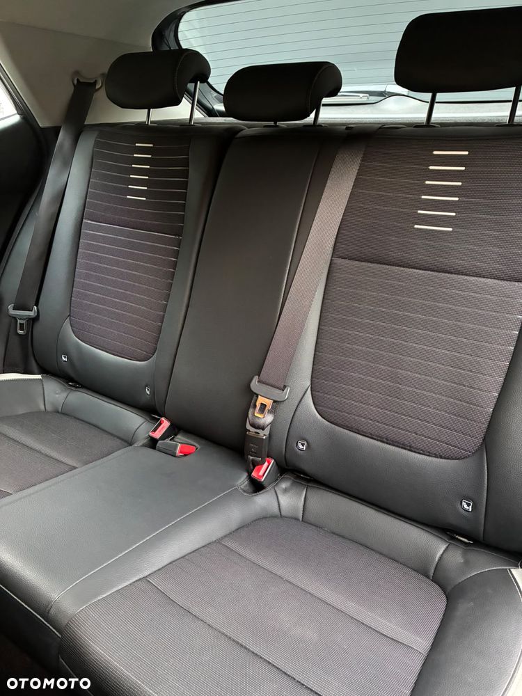 Kia Stonic 1.2 L - 8
