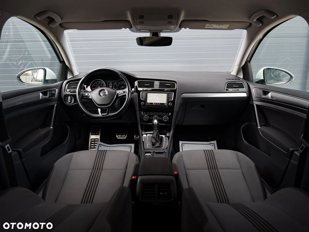 Volkswagen Golf 1.4 TSI BMT Comfortline DSG - 19