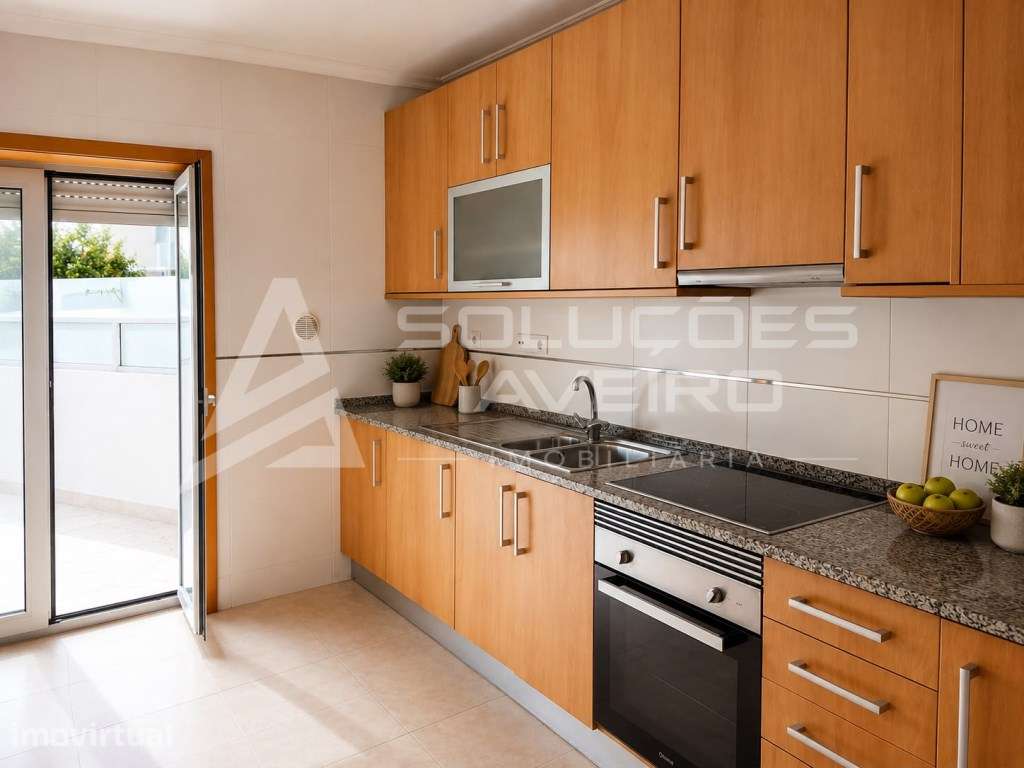 Apartamento T2 na Praia da Barra - Conforto, Luz e Espaço Exterior - Grande imagem: 4/12