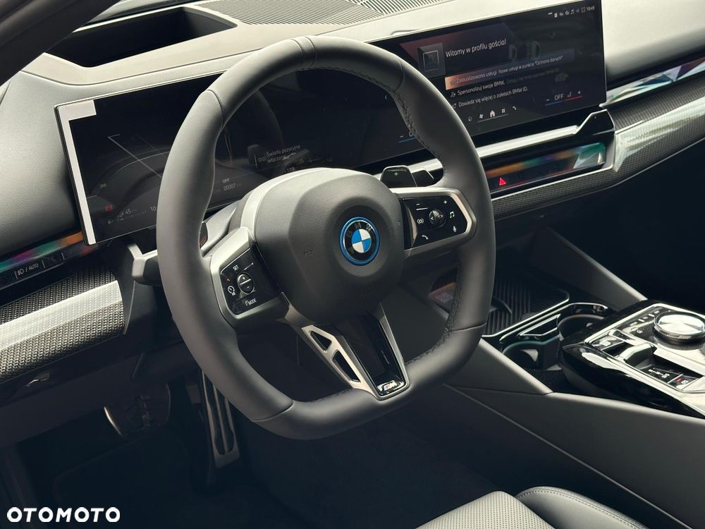 BMW Seria 5 530e xDrive PHEV - 16