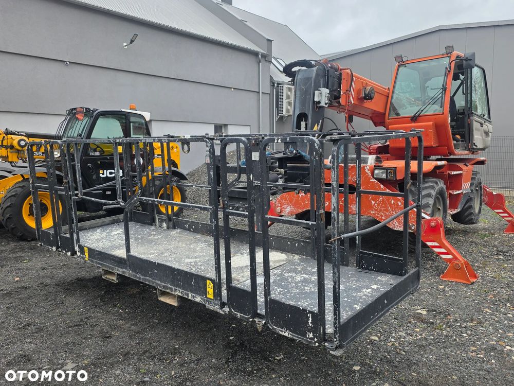 Manitou MRT 1432 - 11