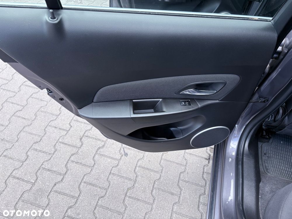 Chevrolet Cruze 1.8 LTZ+ - 19