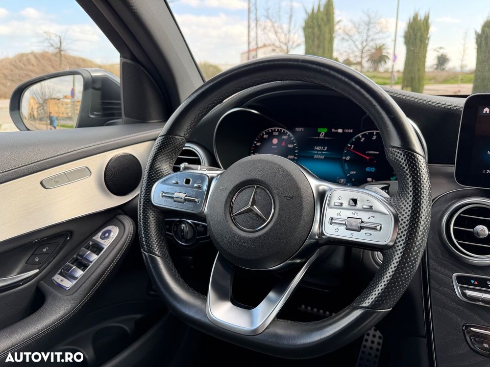 Mercedes-Benz GLC Coupe 300 de 4Matic 9G-TRONIC AMG Line - 10