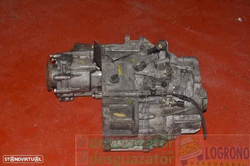 CAIXA DE VELOCIDADES AUDI A3 8L REF. DXW - 1